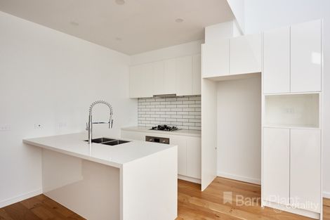 Property photo of 34 Hardy Loop Keysborough VIC 3173