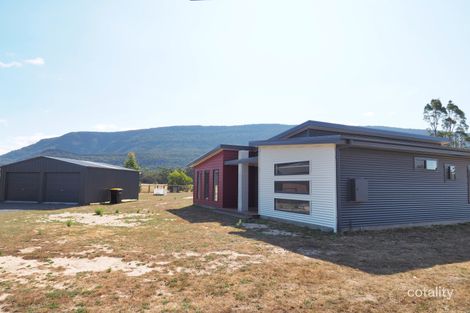 Property photo of 4 Banksia Place Halls Gap VIC 3381