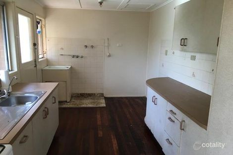 Property photo of 16 Baringa Avenue Logan Central QLD 4114