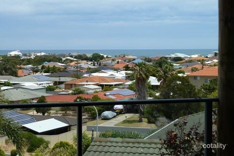 Property photo of 6 Ironbark Place Halls Head WA 6210