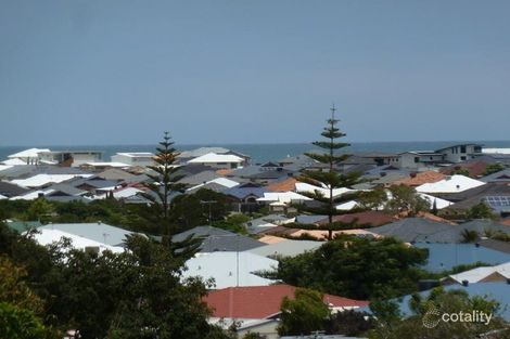 Property photo of 6 Ironbark Place Halls Head WA 6210