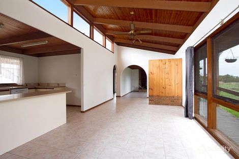 Property photo of 1275 North Road Devon Meadows VIC 3977