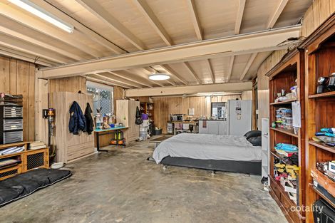 Property photo of 9 Way Court Silkstone QLD 4304