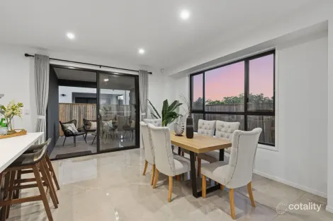 Property photo of 7 Kinwarton Crescent Calamvale QLD 4116