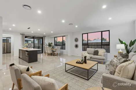 Property photo of 7 Kinwarton Crescent Calamvale QLD 4116