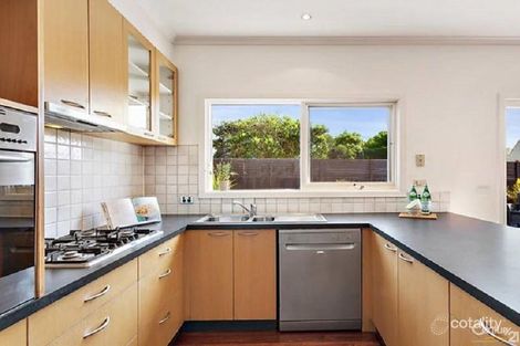 Property photo of 2/5 Glamis Avenue Hampton VIC 3188