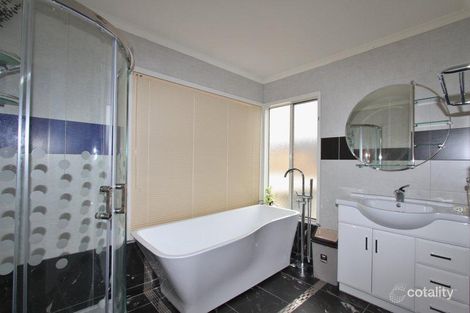 Property photo of 3 Joshua Close Springvale South VIC 3172