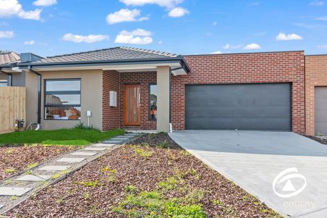 Property photo of 20 Karoonda Way Hampton Park VIC 3976