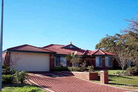 20 Lakeside Dr, Helena Valley, WA 6056