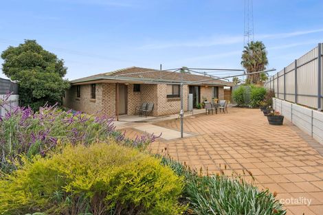 17 West Rd, Waikerie, SA 5330