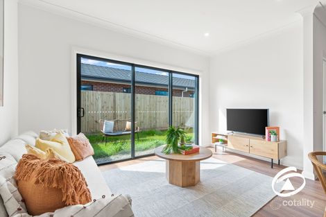 Property photo of 20 Karoonda Way Hampton Park VIC 3976