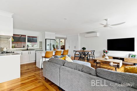 11 Ash Gr, Montrose, VIC 3765