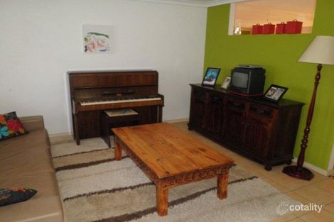 Property photo of 4 Skipjack Way Warnbro WA 6169