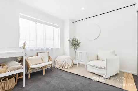 Property photo of 176B Sheaffes Road Stream Hill NSW 2526