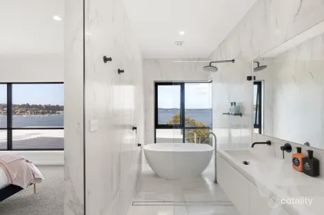 Property photo of 60 Bareki Road Eleebana NSW 2282