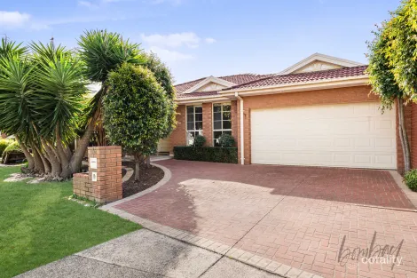 16 Woodside Way, Roxburgh Park, VIC 3064