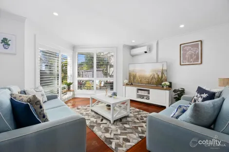 Property photo of 2/208-210 Ocean Street Narrabeen NSW 2101