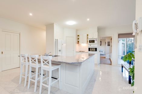 Property photo of 5 Oakridge Close Lysterfield South VIC 3156