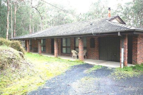 10 Hall Rd, Mcmahons Creek, VIC 3799