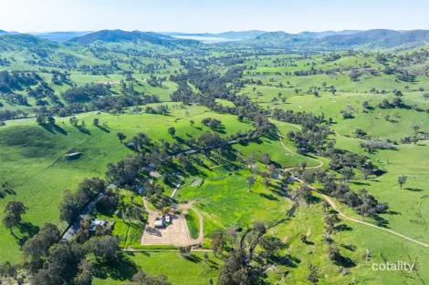 821 Sandy Creek Rd, Sandy Creek, VIC 3695