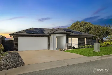 Property photo of 26 Hyslop Crescent Casey ACT 2913