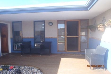 17 Berryessa Pkwy, Secret Harbour, WA 6173