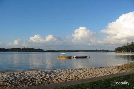 2/109-111 Bradman Ave, Maroochydore, QLD 4558