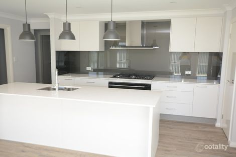 Property photo of 7 Threadfin Court Old Bar NSW 2430