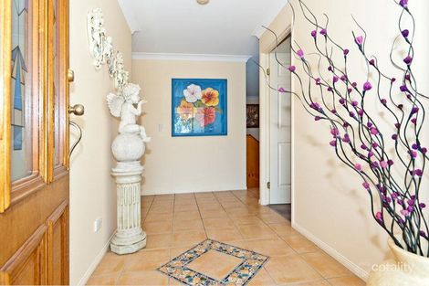 Property photo of 28 Kensington Drive Flinders View QLD 4305
