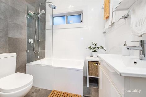 Property photo of 590 Warringah Road Forestville NSW 2087