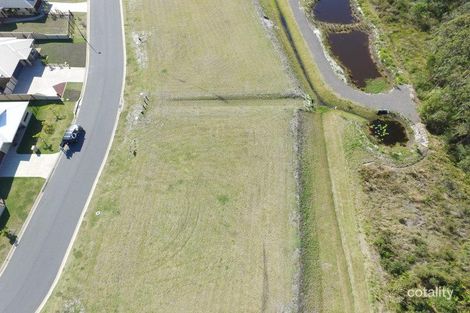 Property photo of 19 Sinclair Place Ningi QLD 4511