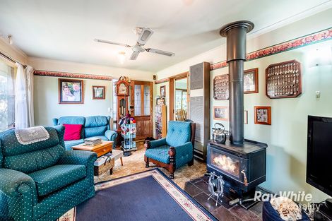 Property photo of 1 Endeavour Drive Cranbourne North VIC 3977