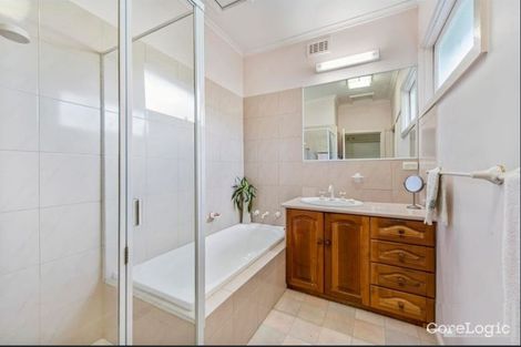 Property photo of 46 Virginia Street Mount Waverley VIC 3149
