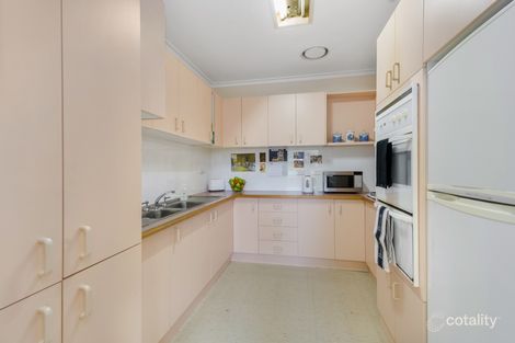 Property photo of 11 Surrey Road Mount Waverley VIC 3149