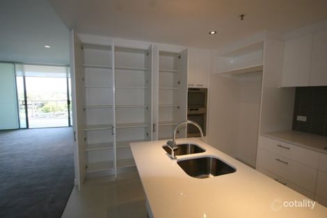 1401/33 T E Peters Dr, Broadbeach Waters, QLD 4218