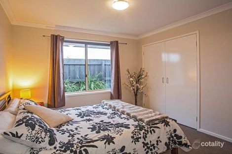 Property photo of 10 Dunes Road Cowes VIC 3922