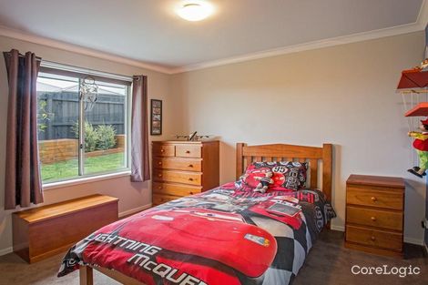 Property photo of 10 Dunes Road Cowes VIC 3922