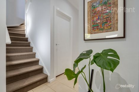 Property photo of 4/30 Cameron Street Reservoir VIC 3073