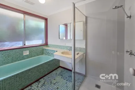 Property photo of 46 Wolverton Drive Gladstone Park VIC 3043