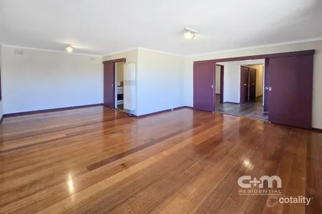 Property photo of 46 Wolverton Drive Gladstone Park VIC 3043