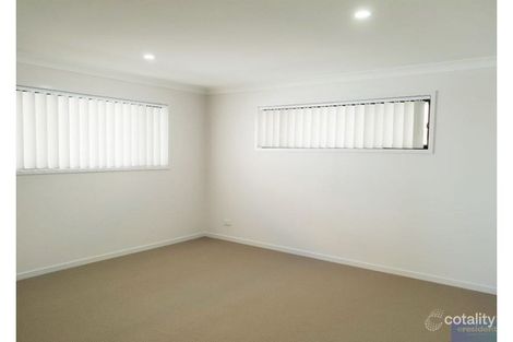 Property photo of 3 Dysart Drive Holmview QLD 4207