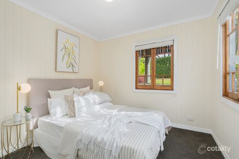 Property photo of 39 Leslie Street Bardon QLD 4065