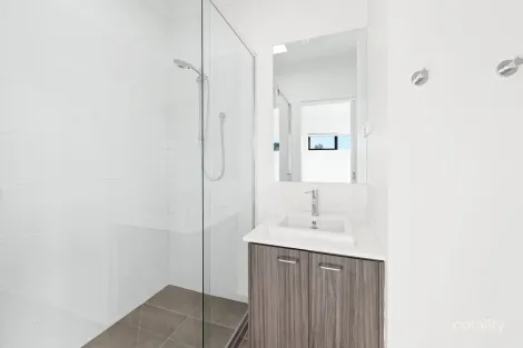 Property photo of 20 Arrowgrass Walk Thornhill Park VIC 3335