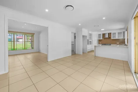 Property photo of 7 Bronwyn Close Thornton NSW 2322
