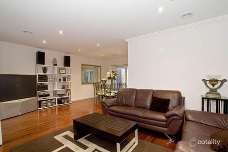 Property photo of 10 Toinette Court Doncaster East VIC 3109