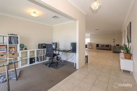 Property photo of 13 Inverson Boulevard Hammond Park WA 6164