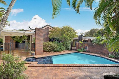 Property photo of 36 Oceanic Drive Warana QLD 4575