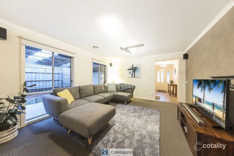 Property photo of 17 Miller Close Drouin VIC 3818