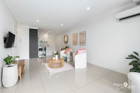 Property photo of 208/19 Isedale Street Wooloowin QLD 4030