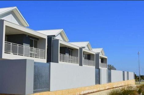 Property photo of 20/1 Elsbury Approach Clarkson WA 6030